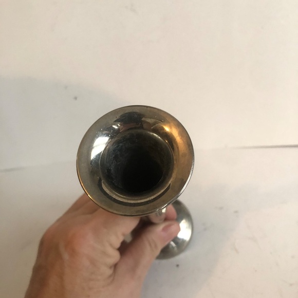 Three vintage decorative pieces. Butterfly ashtray, brass basket and silver bud - Picture 9 of 10